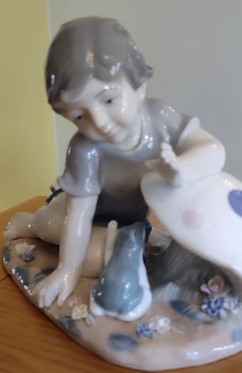 Ashford Collection Porcelain Figurine