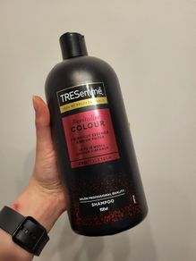 TRESemme Revitalise color shampoo 900ml NEW