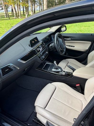 Bmw 1-series 2019 118i Se Petrol Automatic Petrol