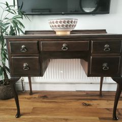 Desk/Dresser
