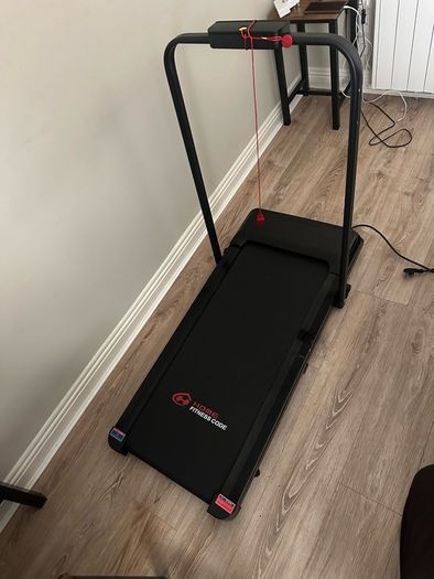 Folding treadmill
