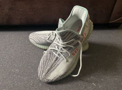 Adidas Yeezy Boost 350 V2 Mens UK9,5