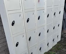 probe 4 door metal lockers x 6