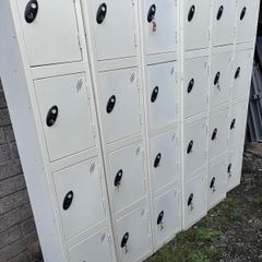 probe 4 door metal lockers x 6