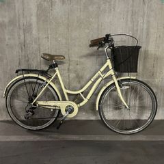 Ladies Hybrid City Bike, Moving Sale Dublin