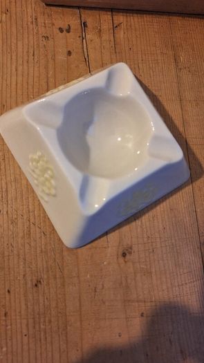 Beleek Thorn Pattern Ashtray