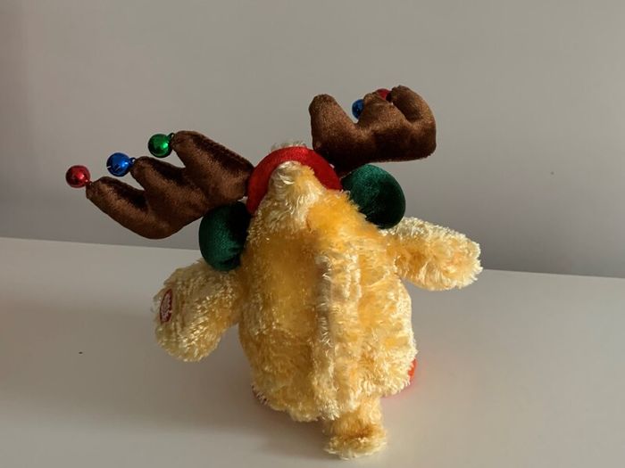 Musical Dancing Chicken