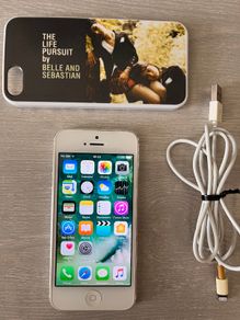 iPhone 5 16GB White/Silver Unlocked A1429