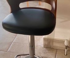 Barstool