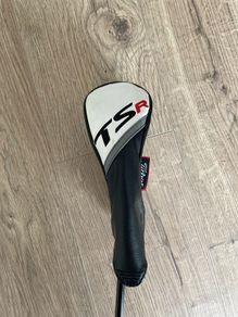 Titleist TSR3 4 Hybrid.