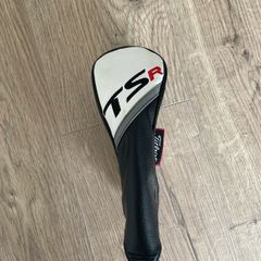 Titleist TSR3 4 Hybrid.