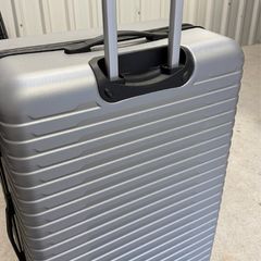 Extra Large Hard Shell Suitcase. Never Used