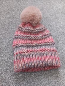 NEW.women winter hat