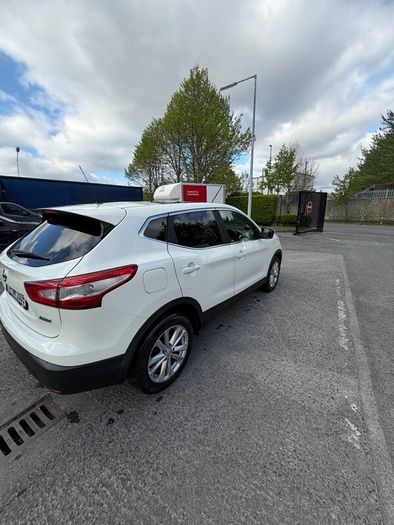Nissan qashqai 2014 High spec manwal new nct