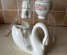 Vintage Royal Tara " Irish Blossom " Swan Choir Boy & Vase