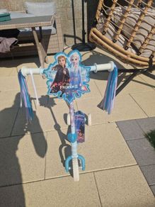 Frozen scooter