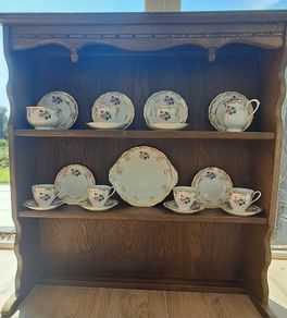 oak dresser
