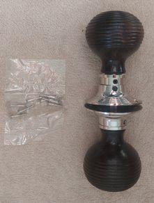 Door knob handle
