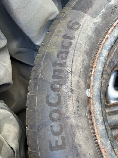 4 x Continental EcoContact 6 Tyres 215/65 R16