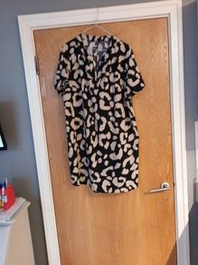 Shein Dress. .  S. 46- 16-18.   New - No Tag.