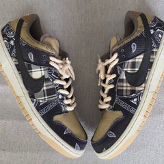 Nike x Travis Scott SB Dunk Low sneakers