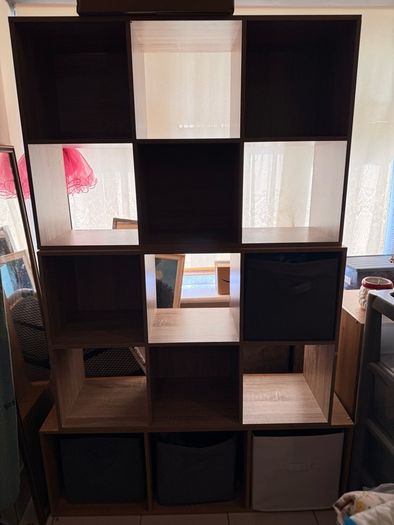 Cube storage units