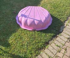 Free water shell / sand pit (no cracks)