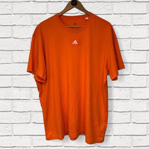 Adidas T-Shirt
