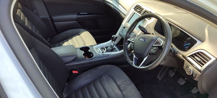 2017 Ford Mondeo