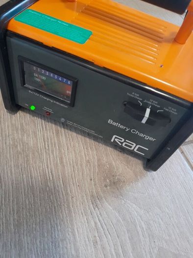 Rac Battery Charger,like New, 6 Or 12v