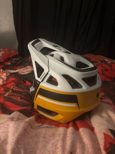 Fox Proframe RS
