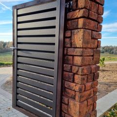 Galvanised steel side gates