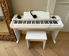 Junior digital piano