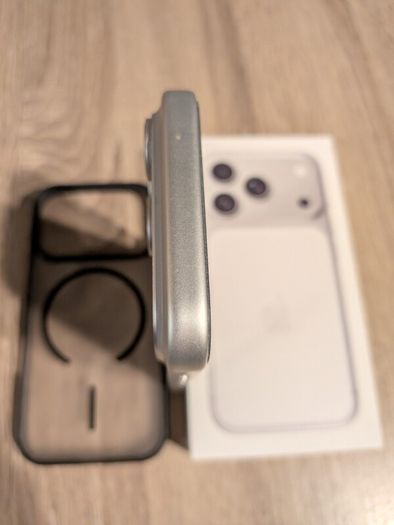 Apple iPhone 17 pro 256gb UNLOCKED