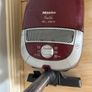 miele hoover Image 3