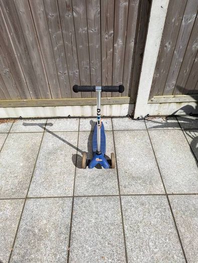 Micro scooters x2