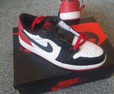 Air Jordan 1 low Black Toe 2023 (6.5UK)