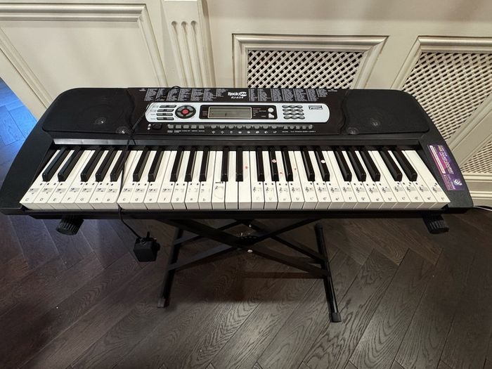 Free keyboard with stand to collect