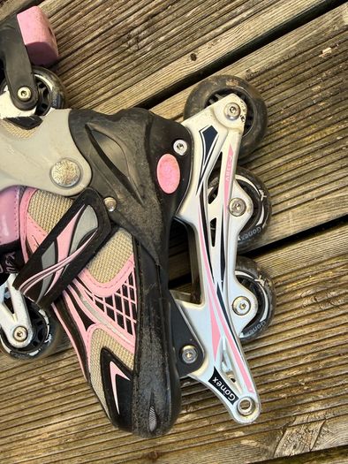 Gonex Inline Skates for Girls Boys Kids, Adjustable Light Up Roller Blades
