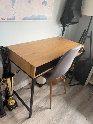 Jysk Desk and chair