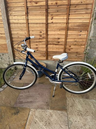 Pendleton Heath Junior bike. Suit 9-12 year old