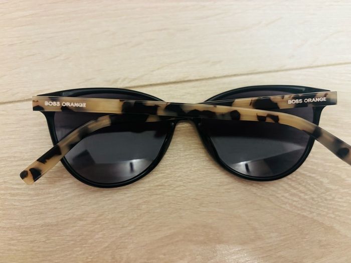 BOSS Orange Sunglasses (Model 5000666 BO 0222 30483789)