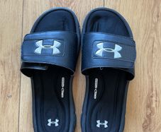 Mens Under Armour Memory Foam Slides size 10