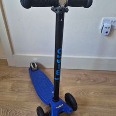 EUC Blue Micro Maxi Scooter