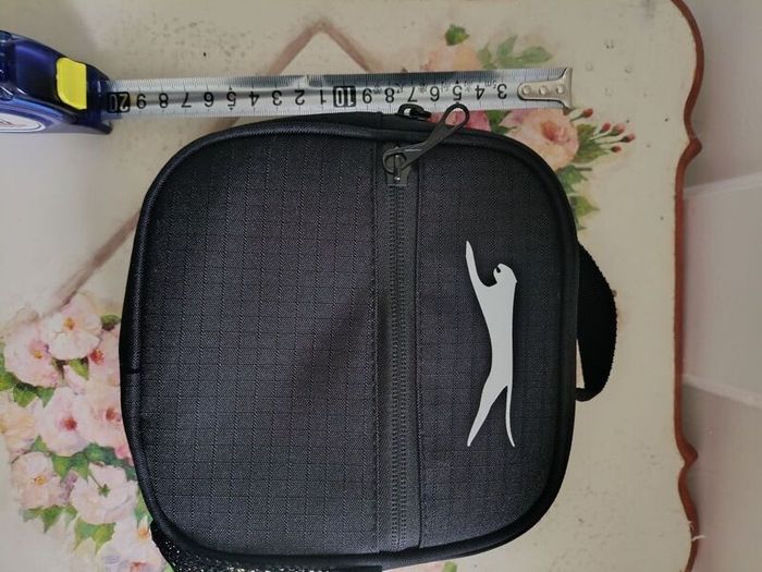 Slazenger Black Lunch Bag / Sports Pouch with Bottle Holder