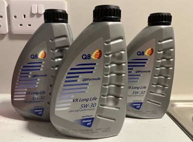 Q8 Formula VX Long Life 5W-30 motor oil