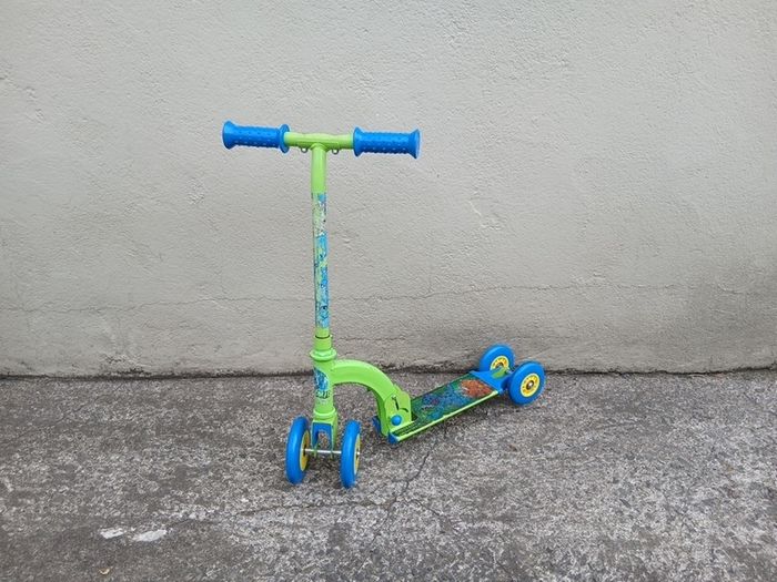 Kids scooter