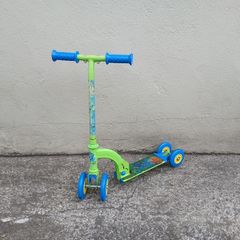 Kids scooter