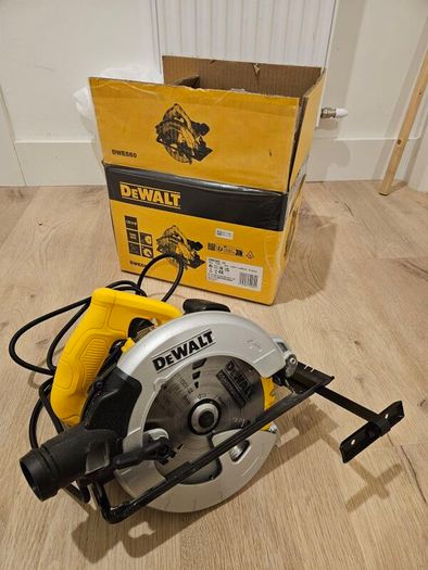 Dewolt DWE560 1350w 184mm circular saw 240V