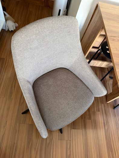 Dining table foldable on both side and 2 chairs (can rotate)
